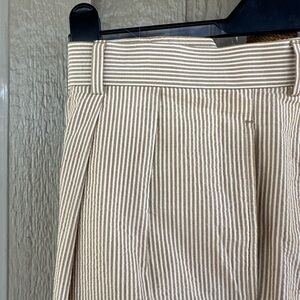 HASPEL Men’s Tan & White All Cotton Pleated 10” Seersucker Shorts - Size 36